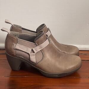 Merrell leather Evera Rush chelsea harness ankle boots sz 7.5
